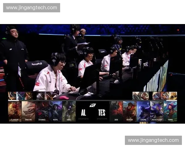 2025英雄联盟世界赛首杀震撼登场揭开巅峰对决序幕全场燃爆激情瞬间